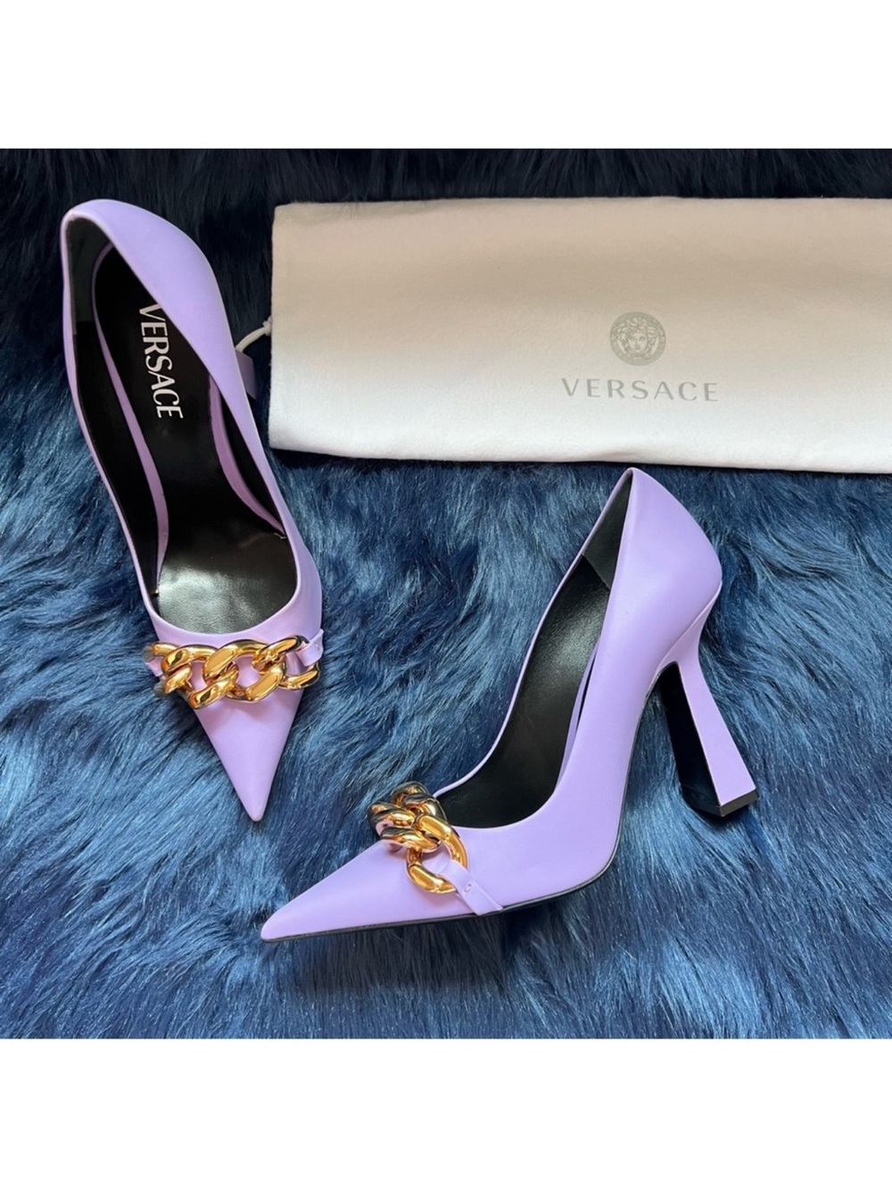 New! VERSACE Medusa Logo Chain Pointed Toe Pumps Heels - Picture 6 of 15
